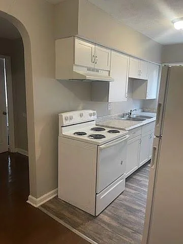 547 Hadley Ave #3 — Photo 8