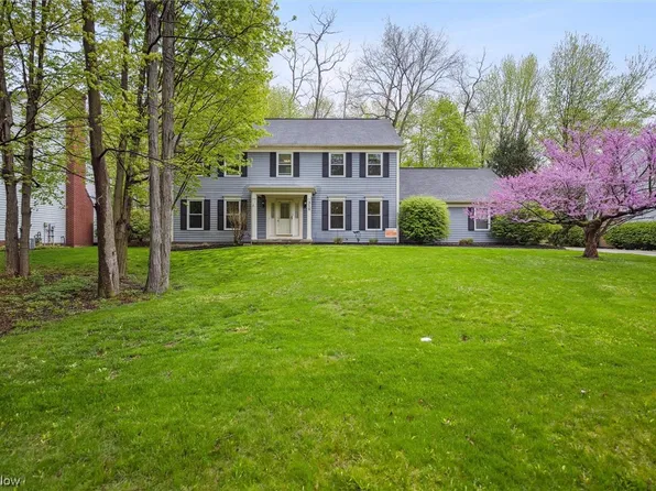 315 Aspen Ct, Aurora, OH 44202