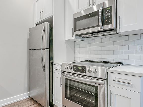 5th image of 2347 N College Ave Floor 3