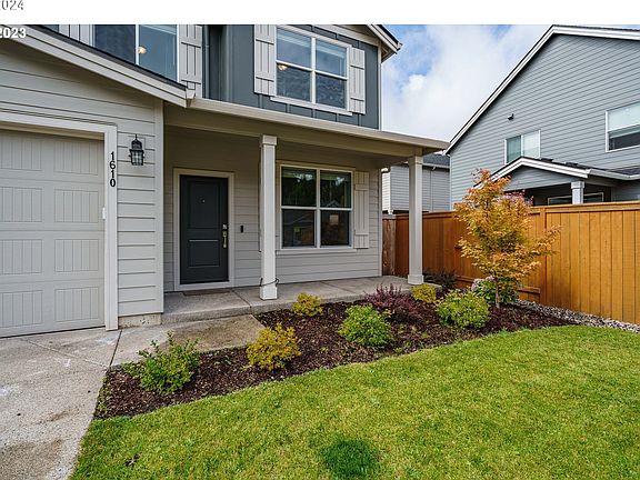 3rd image of 1610 NE 12th Ave