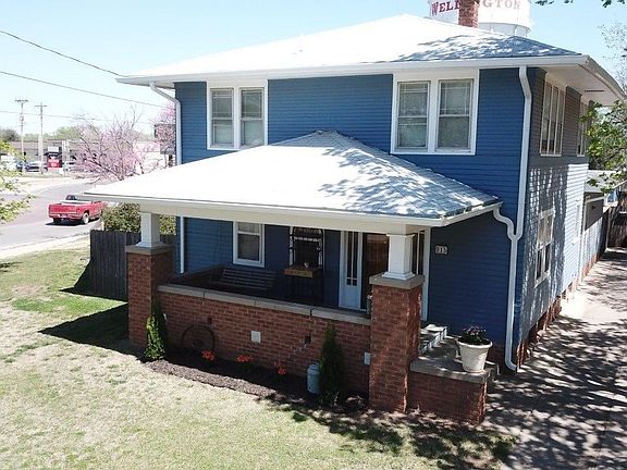 3rd image of 915 N A St