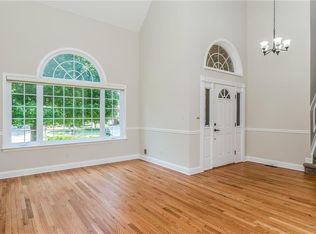 8 Lane Rd, Hillsborough, NJ 08844