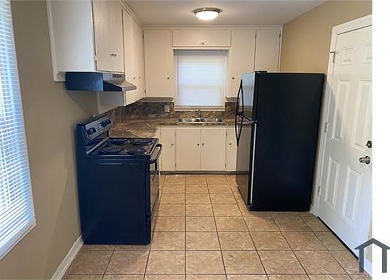 4th image of 3140 E Xyler St