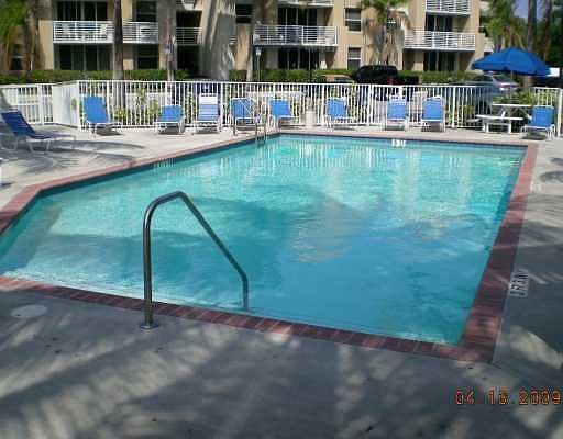 1st image of 1450 SE 3rd Ave APT 303