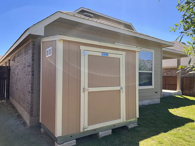 10215 High Noon Dr — Photo 44