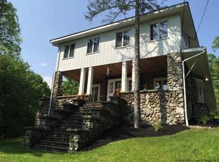 90 New Paltz Rd, Highland, NY 12528