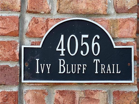 5th image of 4056 Ivy Bluff Trl