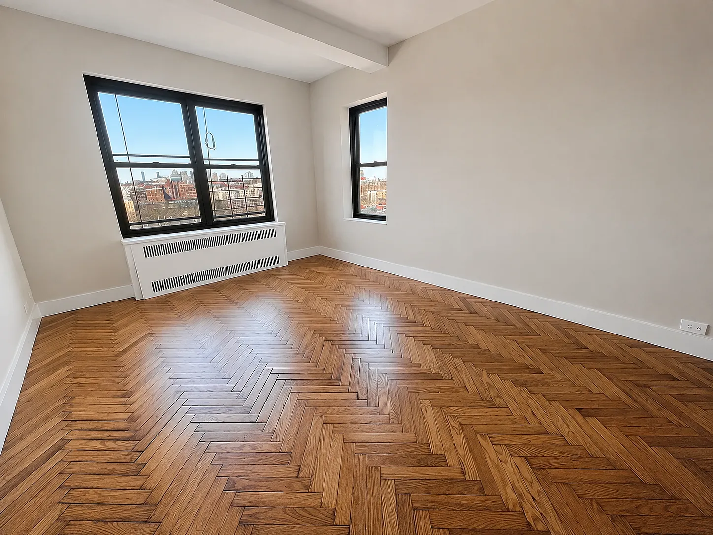 1001 Grand Concourse — Photo 2