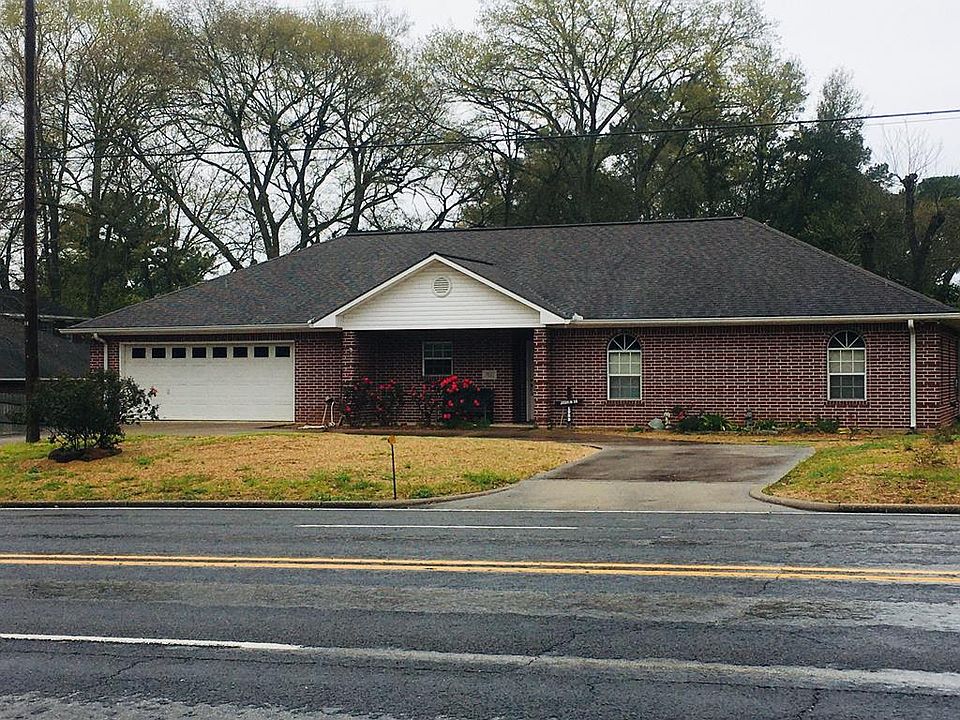 1st image of 1531 E Austin St