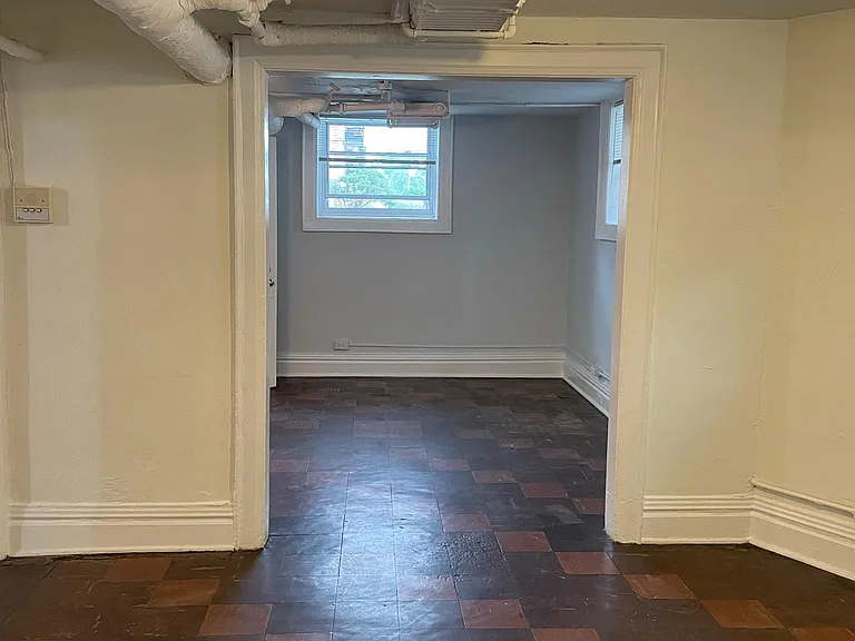 4762 2nd Ave #B2 — Photo 15