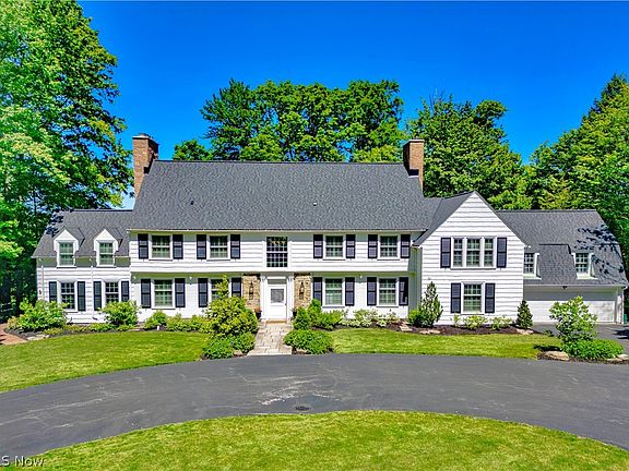 3rd image of 1219 W Hill Dr