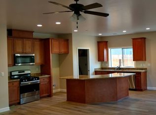 957 Makewe Ave, San Miguel, CA 93451