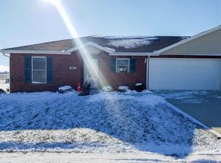 164 Sunset Dr, Winchester, IN 47394