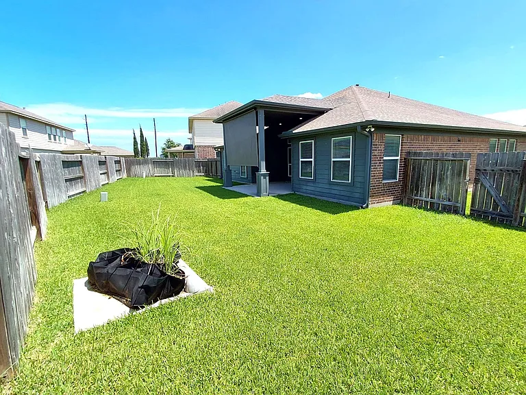 23150 Quiet Heron Ct — Photo 32