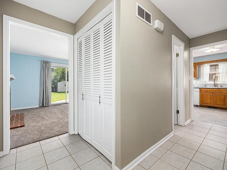 5824 N Imperial Dr — Photo 6