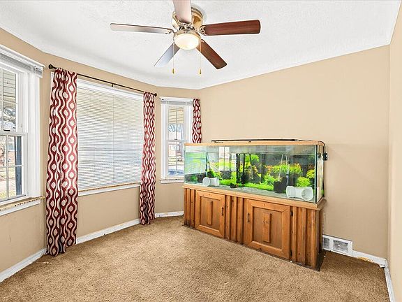 5th image of 11355 Hazelton Ave