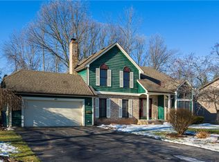40 Montvale Ln, Rochester, NY 14626