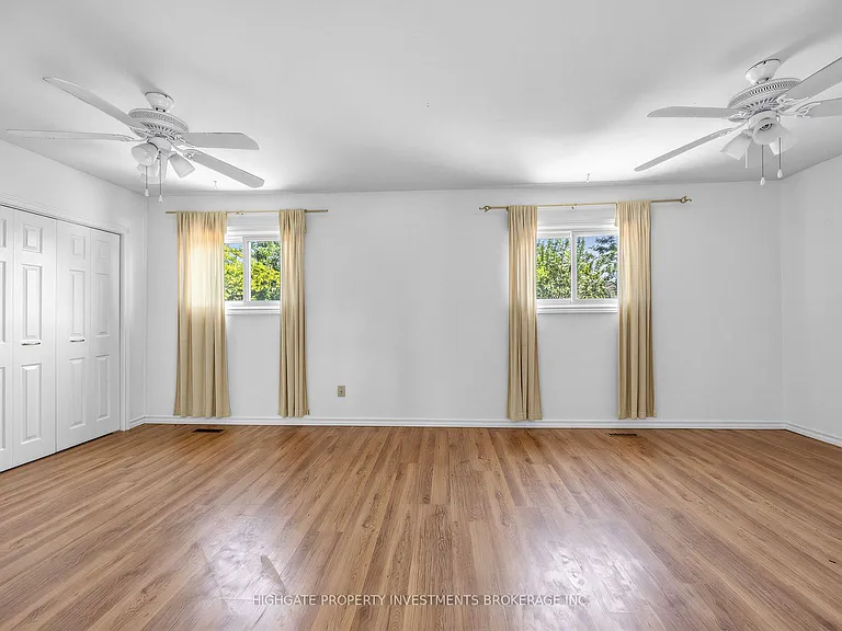 739 Edgewood Rd — Photo 19
