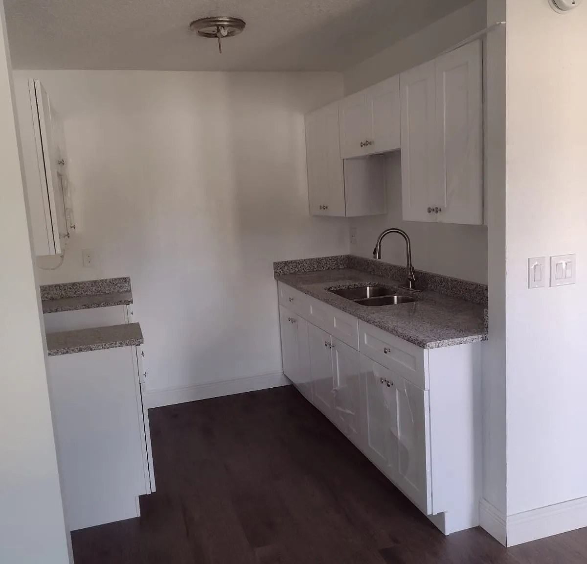 1 bed, 560 sqft, $1,200 — Photo 1