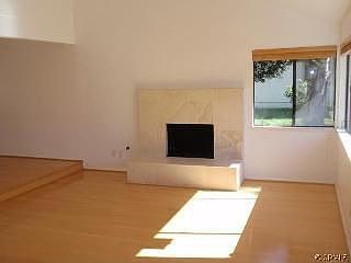3rd image of 685 Lindenwood Dr