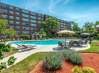 205 Walden St #225-3B, Cambridge, MA 02140