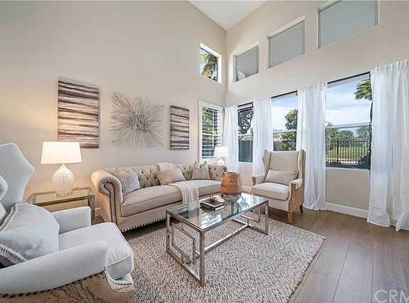 3rd image of 2361 Burnham Dr
