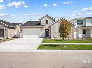 8927 W Moon River Dr, Star, ID 83669