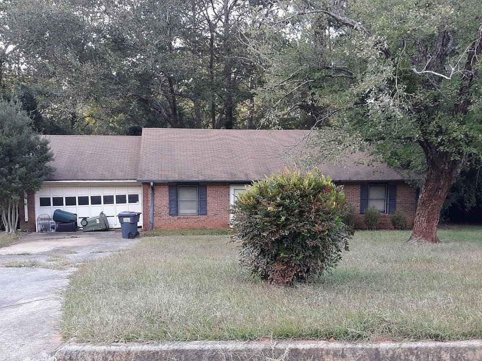 1st image of 448 Valley Woods Cir SE