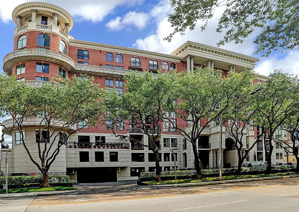 1st image of 3030 Post Oak Blvd Unit 302