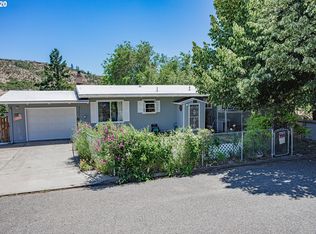 4910 Lockwood St W, The Dalles, OR 97058