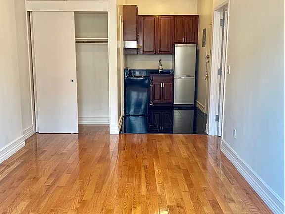 4th image of 139 W 80th St APT 3b