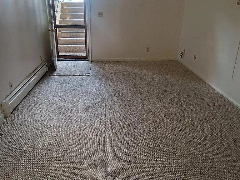 160 Dupont Blvd #5 — Photo 2