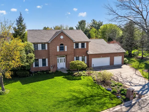 53660 Woodfield Ln, Bristol, IN 46507