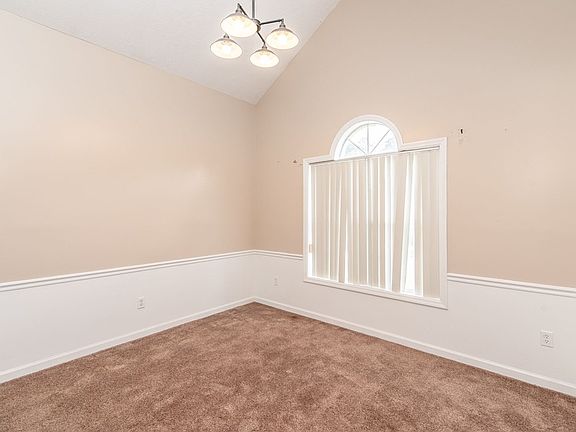 5th image of 2923 Arrowwood Cir
