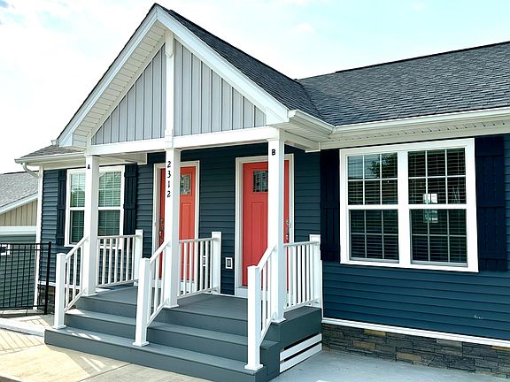 2nd image of 2312 Belle Ave NE #B