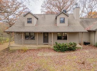 11000 Pear Tree Rd, Dewitt, IL 61735