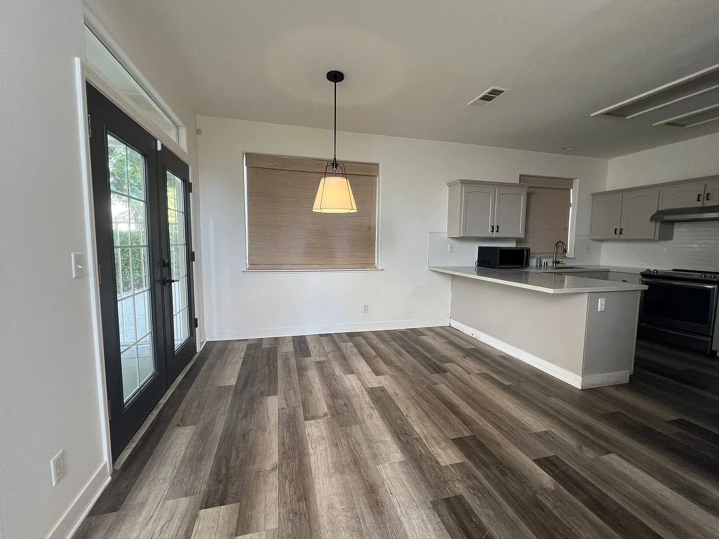 3-bedroom 2.5-bath home in Fresno, CA — Photo 4