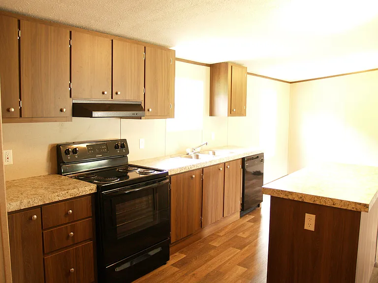 162 Brandenburg Dr — Photo 8