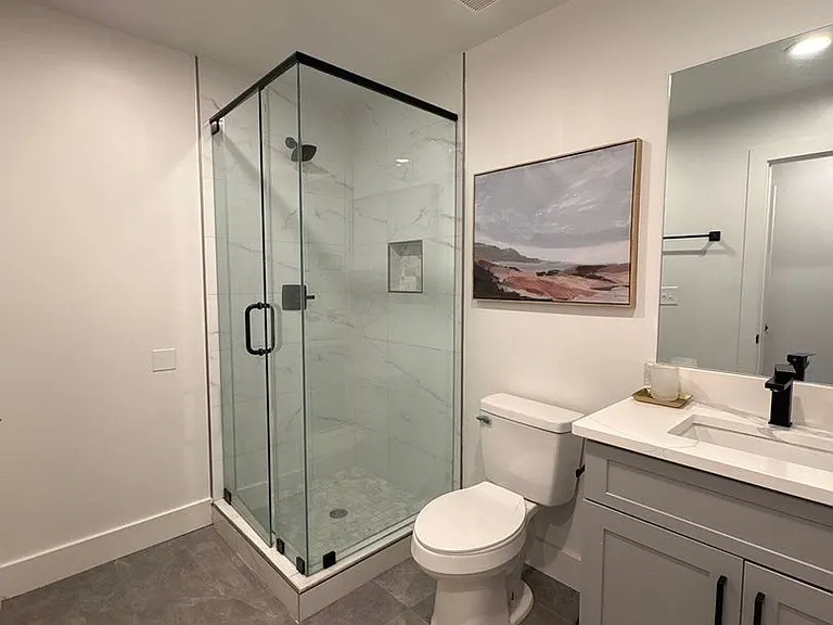 616 Stockell St #B — Photo 8