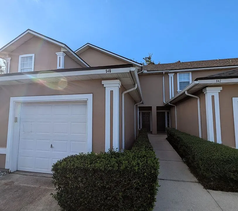546 Scrub Jay Dr