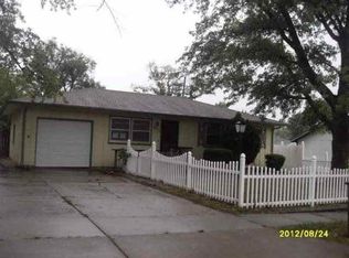 611 SE 35th Ter, Topeka, KS 66605
