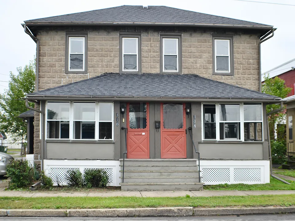 310 Rose St