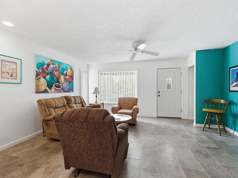 1301 W Montoya Ln — Photo 7