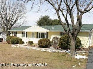 108 Elmwood Dr, Wilkes Barre, PA 18702
