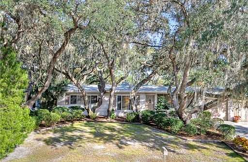 1st image of 1002 Pelican Dr S