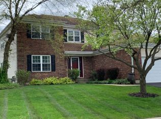 599 Applegate Ln, Lake Zurich, IL 60047