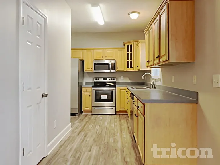 134 Summer Pines Dr — Photo 7