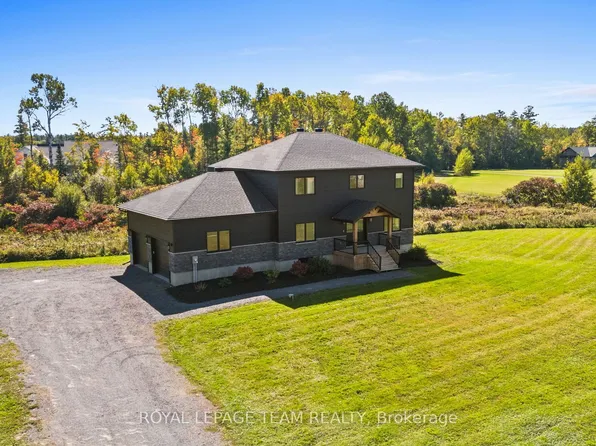 57 Paul A Bertrand Dr, McNab/braeside, ON K7S 3G8