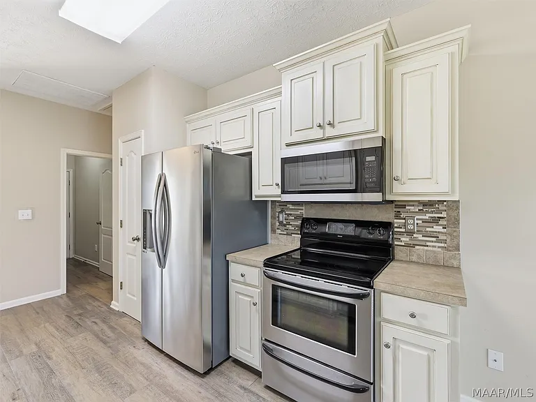 1312 Meadow Glen Rd — Photo 11