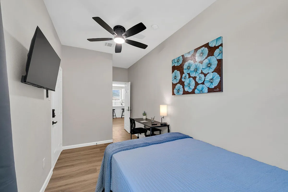 Building Photo - Fairland Dr